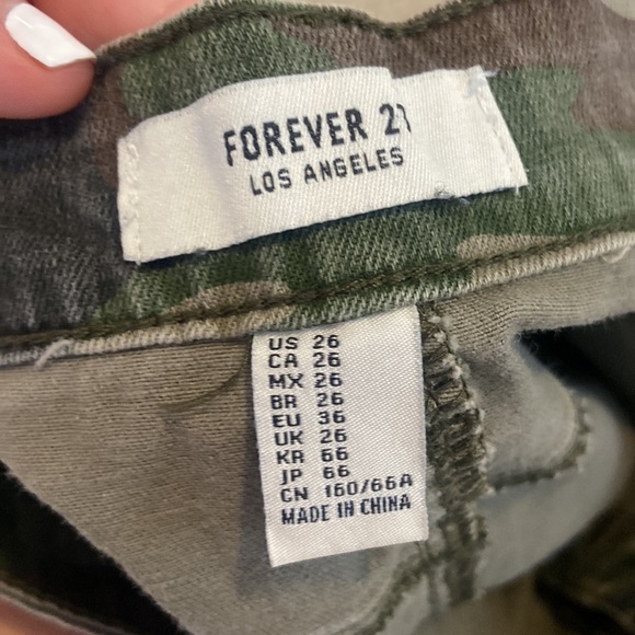 Camo Mini Skirt - Picture 5 of 5